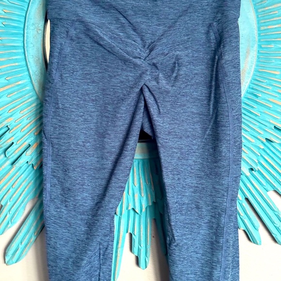 Bombshell sportswear Heather blue set with neon green zipper accent - Picture 9 of 10